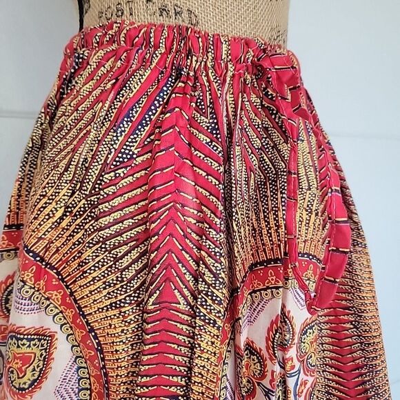 NOS Vintage 70s Boho Gypsy Peasant Skirt, Red Blue Gold Print, Nina Leslie, OS - Picture 3 of 7